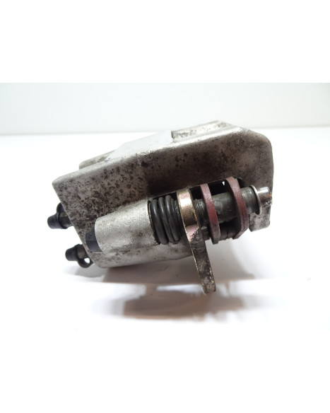 Linhai 300D, bromsok vänster fram