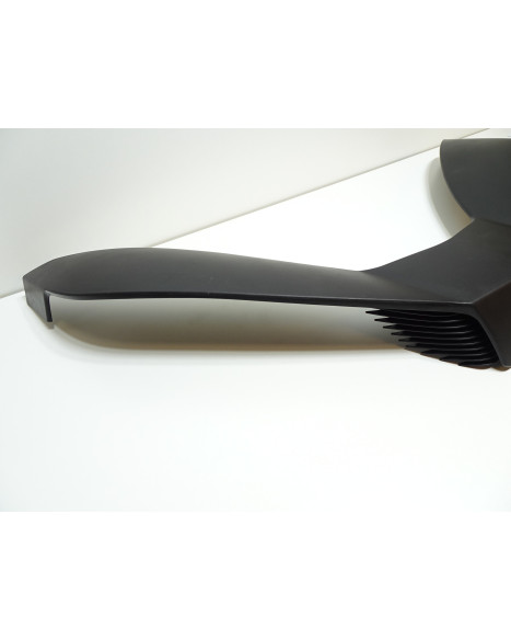 Linhai 300D, övre plastdetalj front