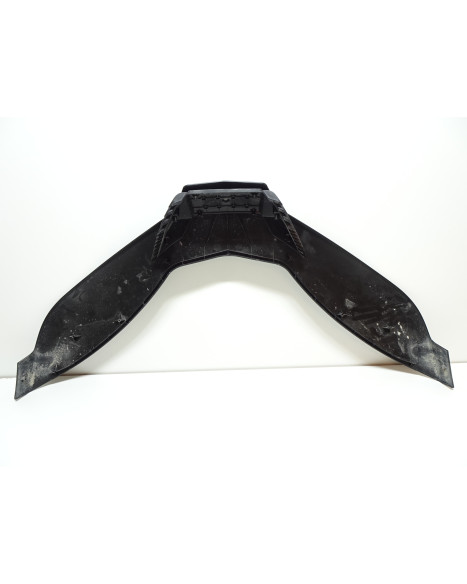 Linhai 300D, övre plastdetalj front