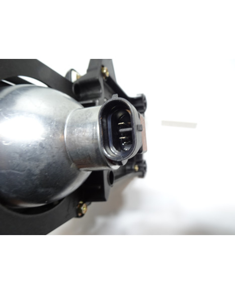 Gilera Fuoco 500, framlykta vänster