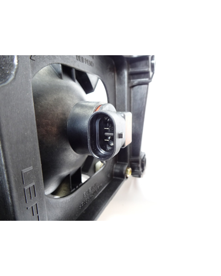 Gilera Fuoco 500, framlykta vänster