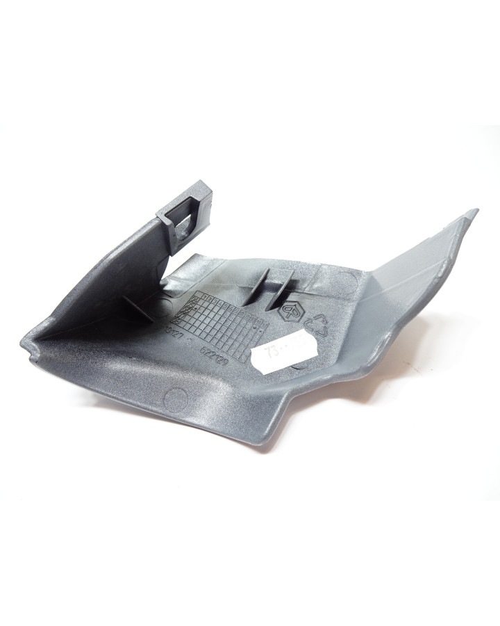 Vespa LX 50/125/150, undre plastdetalj vänster