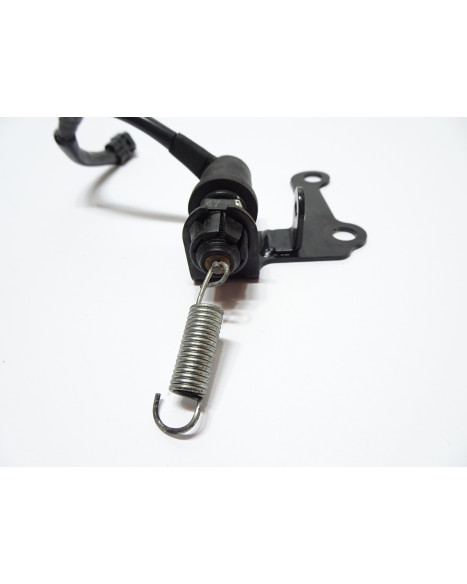 Yamaha MT-07, bromsljuskontakt bak