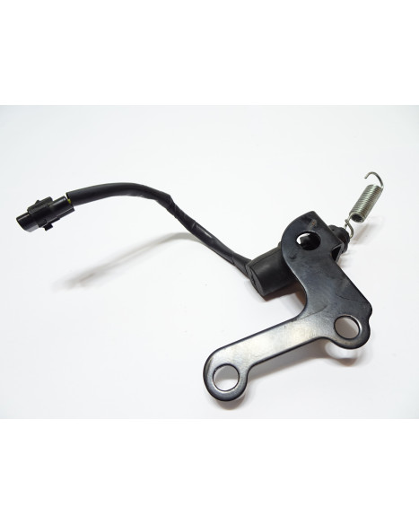 Yamaha MT-07, bromsljuskontakt bak