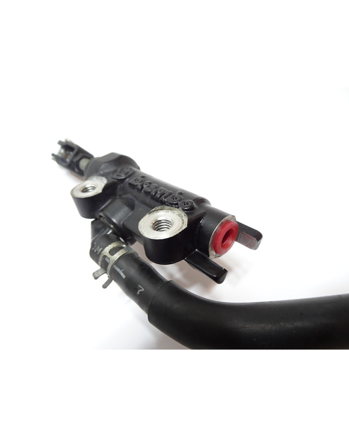 Yamaha MT-07, bromscylinder bak