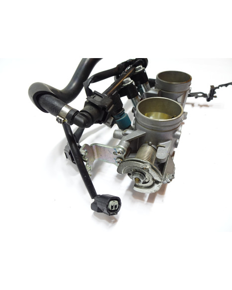 Yamaha MT-07, gasspjäll/insprut