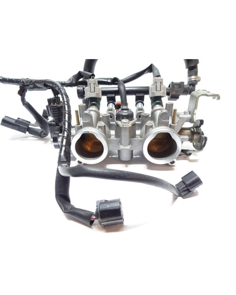 Yamaha MT-07, gasspjäll/insprut