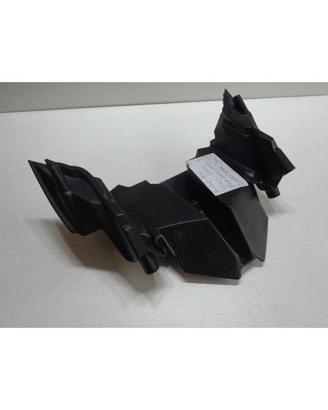 Yamaha Aerox, kåpa bakom front