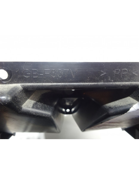 Yamaha Aerox, kåpa bakom front