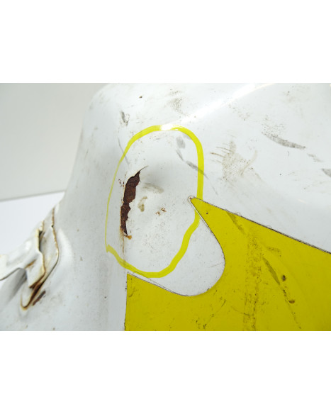 Suzuki DR650SE, bränsletank