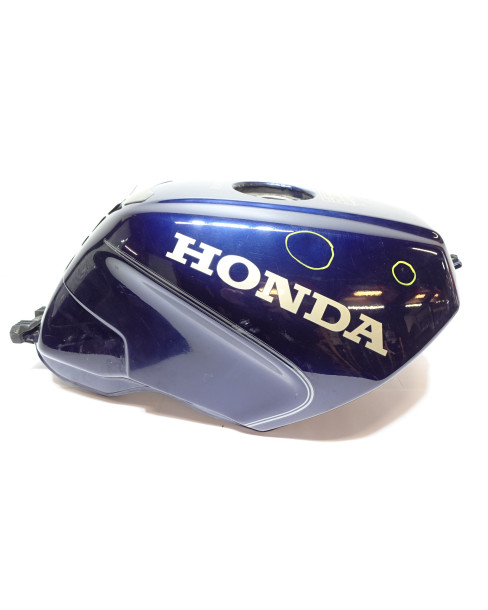 Honda VFR750F, bränsletank 2
