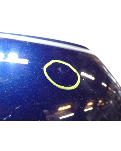 Honda VFR750F, bränsletank