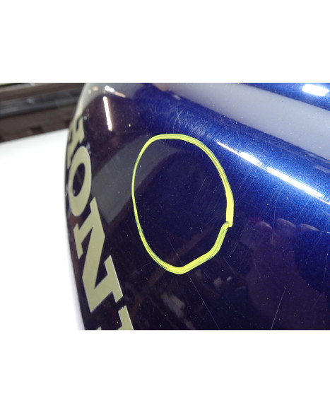 Honda VFR750F, bränsletank