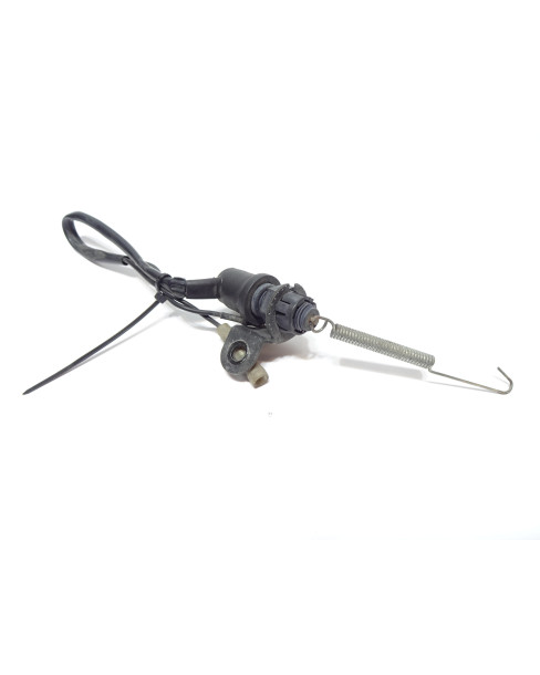 Yamaha XT600E, bromsljuskontakt bak 2