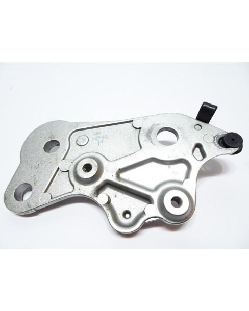 Yamaha MT-07, ramfäste höger 2