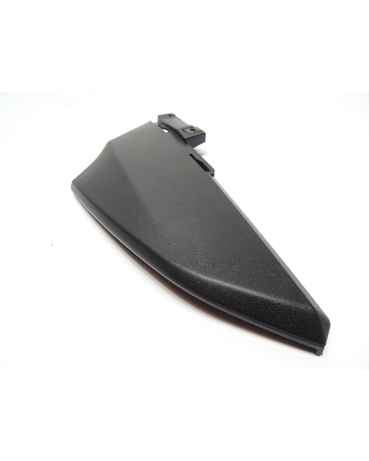 MotoCR Comet/Comet SP, plastdetalj höger