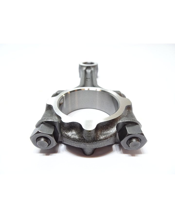 Mitsubishi L2C, vevstake