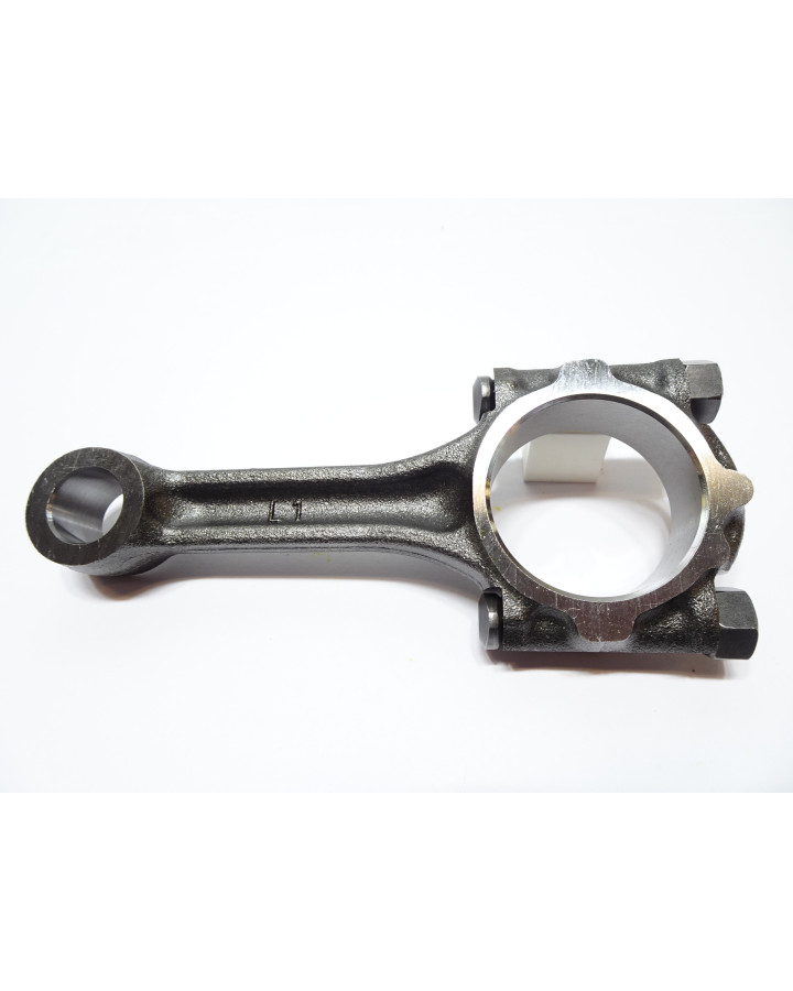 Mitsubishi L2C, vevstake