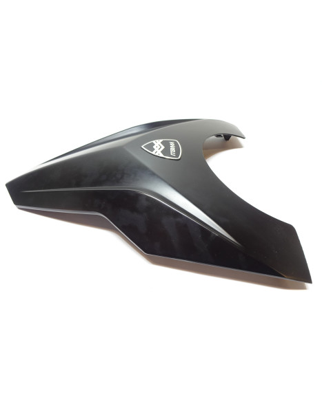 Viarelli Rivetto, övre frontkåpa