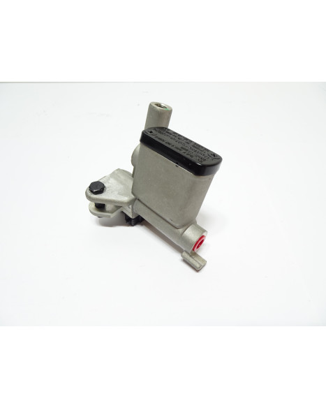 Cake Ösa, bromscylinder fram