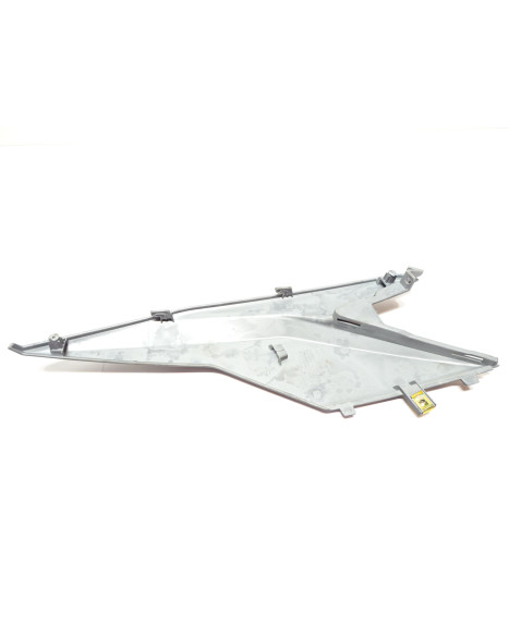 Sym Jet 14, bakre nedre sidokåpa vänster