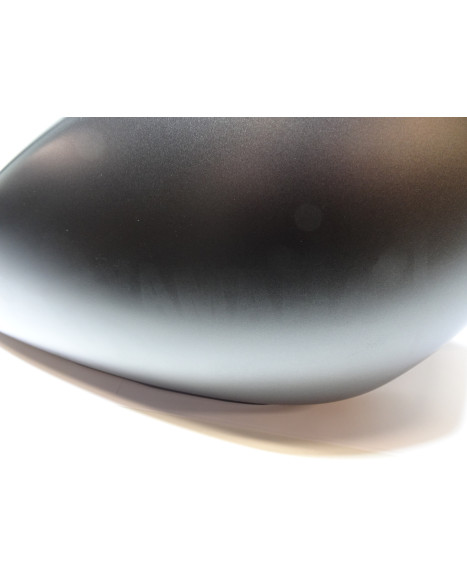 Yamaha XV950R Bolt, bränsetank