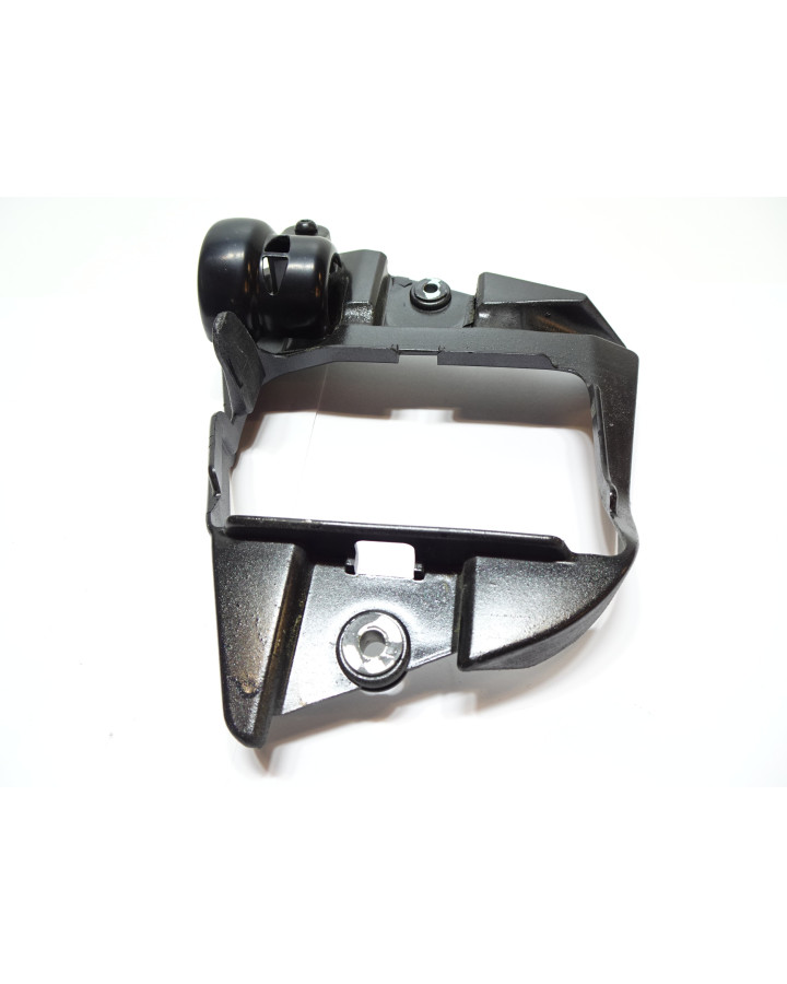 Yamaha XV950R Bolt, monsteringskonsoll höger