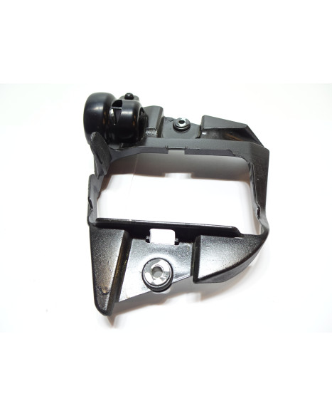 Yamaha XV950R Bolt, monsteringskonsoll höger