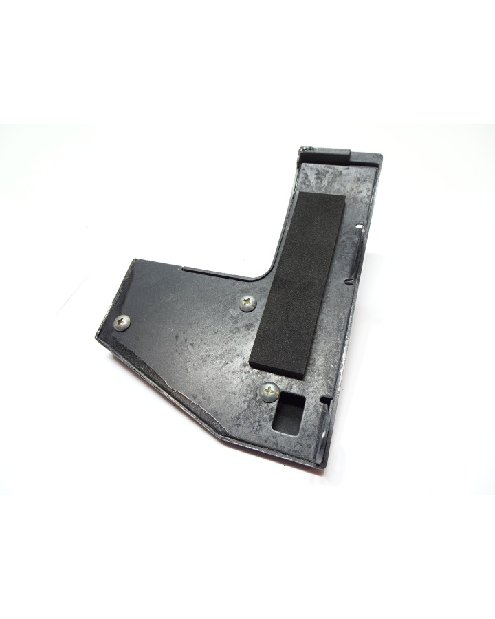 Yamaha XV950R Bolt, luftintag vänster