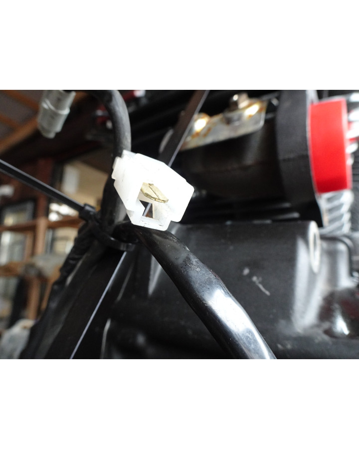 Yamaha XV950R Bolt, motor (repobjekt)