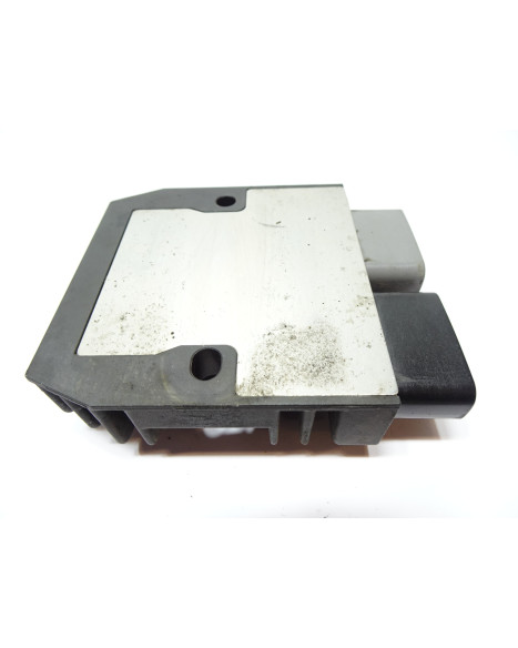 Yamaha XV950R Bolt, voltregulator