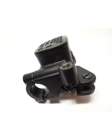 Yamaha XV950R Bolt, bromscylinder fram