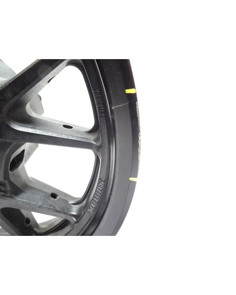 Yamaha XV950R Bolt, bakfälg