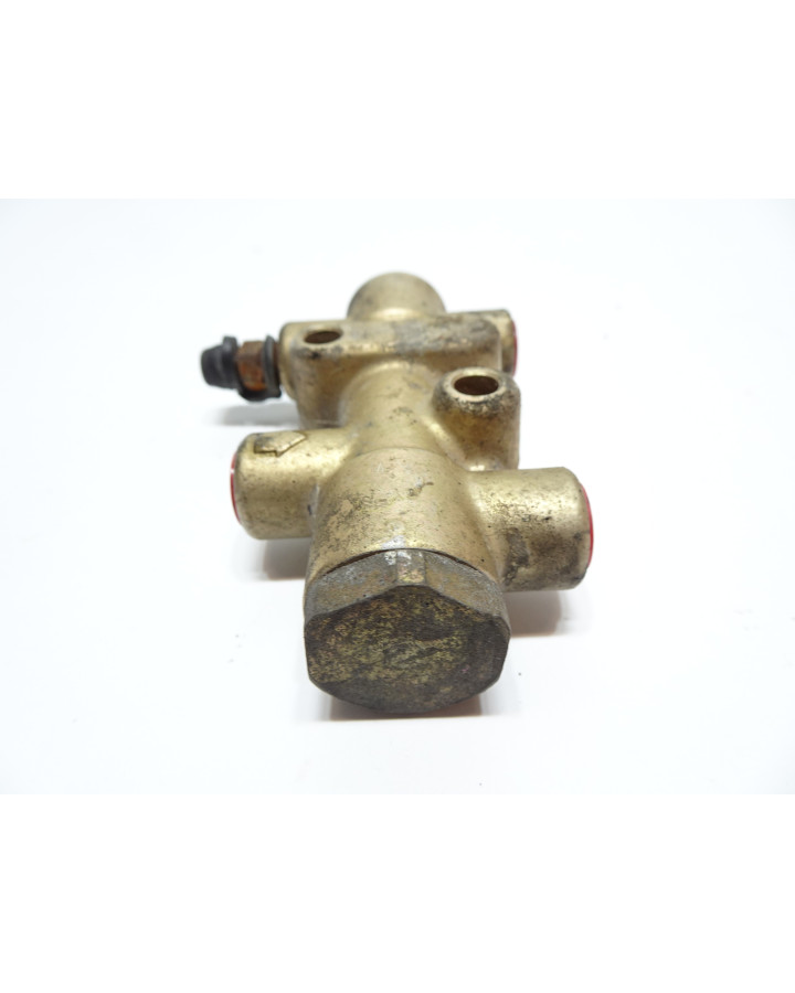 Dinli 450, fördelning bromsrör