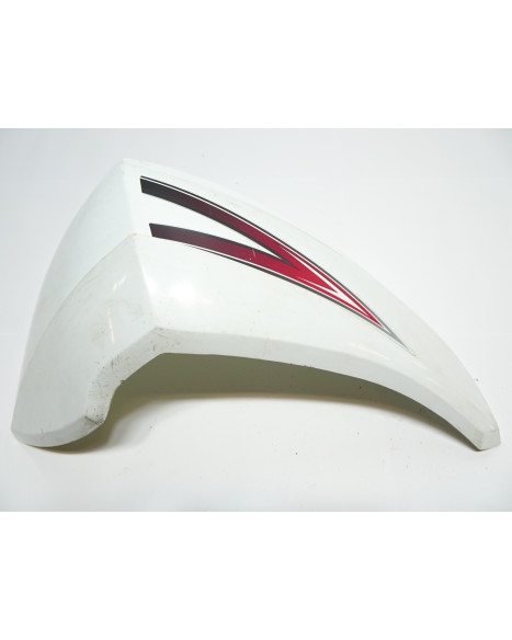 Dinli 450, framskärm vänster