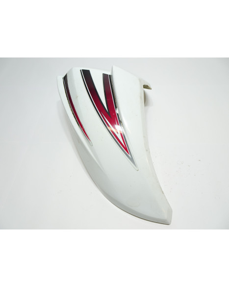 Dinli 450, framskärm höger