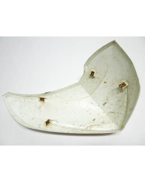 Dinli 450, framskärm höger