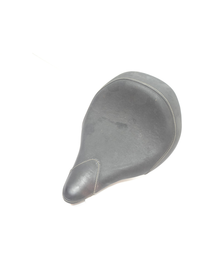 Yamaha XV950R Bolt, sadel