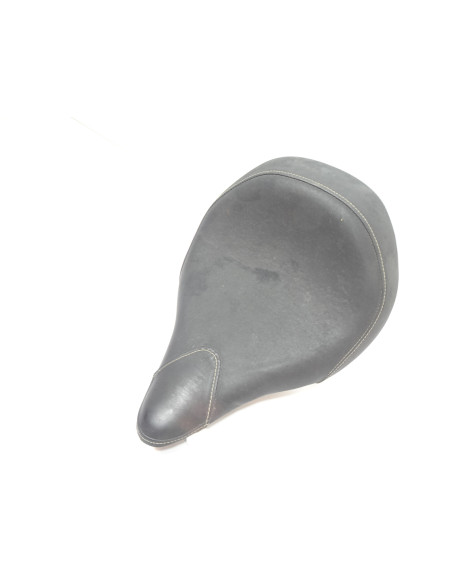 Yamaha XV950R Bolt, sadel