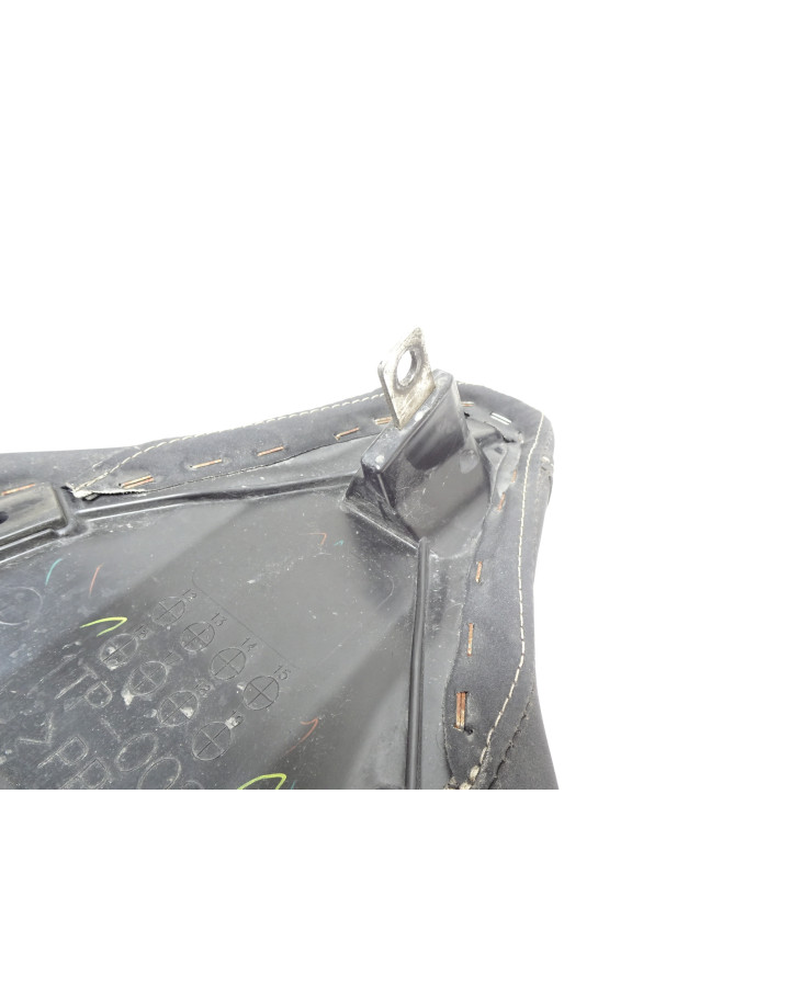 Yamaha XV950R Bolt, sadel