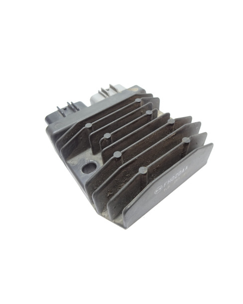 Honda CRF1000 Africa Twin, voltregulator 2