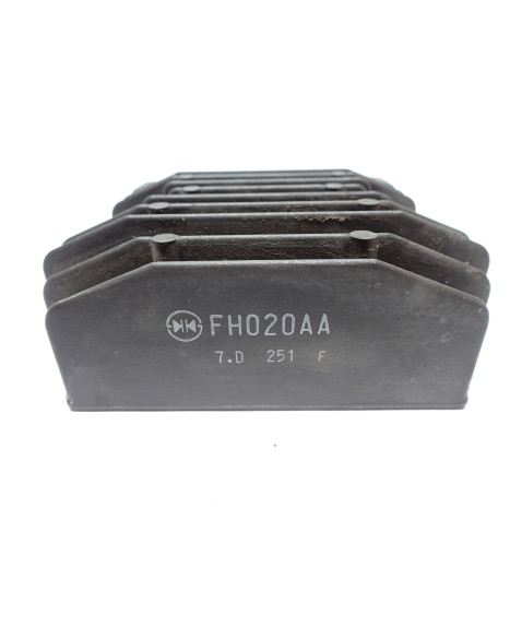 Honda CRF1000 Africa Twin, voltregulator