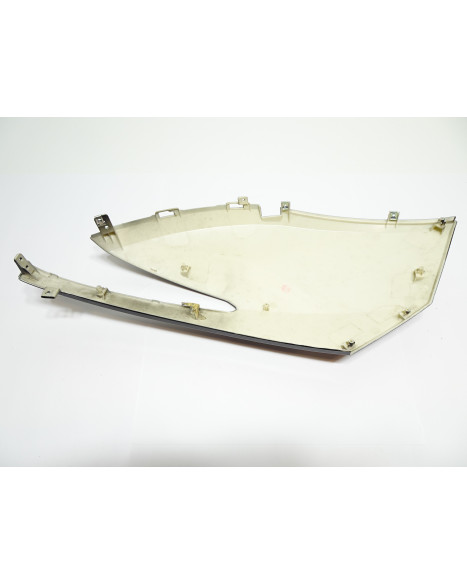 Vässla 1/2, bakre sidokåpa vänster