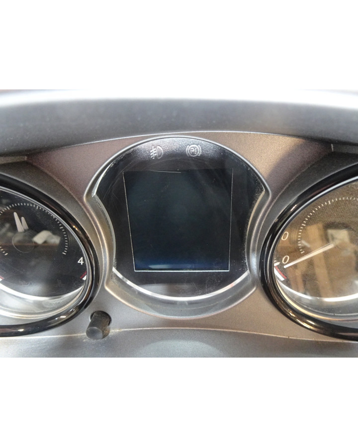 Ligier JS56, instrumentpanel