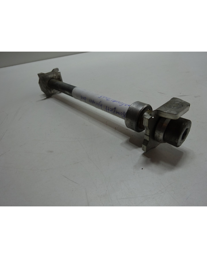Fantic XM50, hjulaxel bak