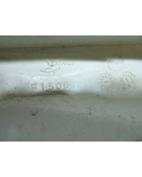 Dinli 450, tankkåpa vänster