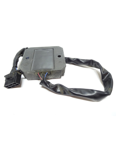 Honda CBR 125R, voltregulator 2