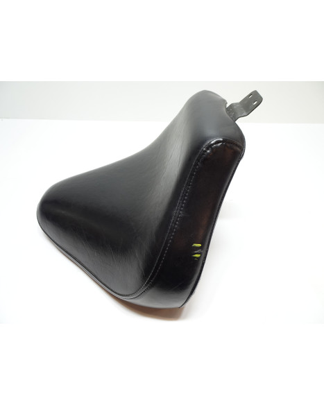 Yamaha XVS 1100 Dragstar, sadel