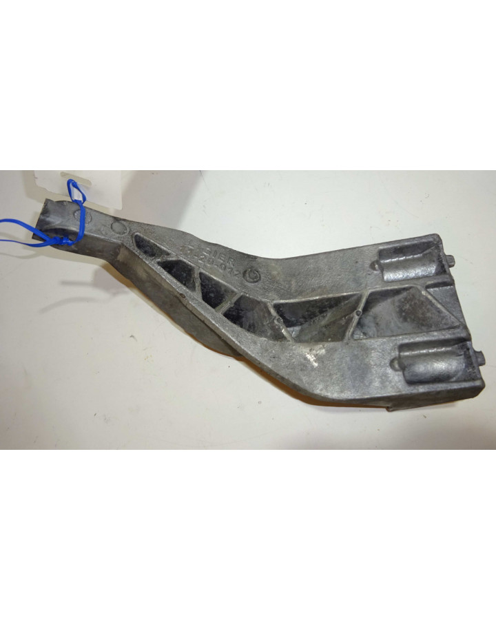 Microcar MGO, motorfäste höger