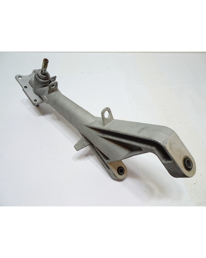 Chatenet CH26/CH40/CH46, bärarm vänster bak